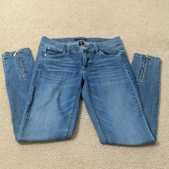 White House Black Market Skinny Leg Jeans, size 2 R - Picture 3 of 9